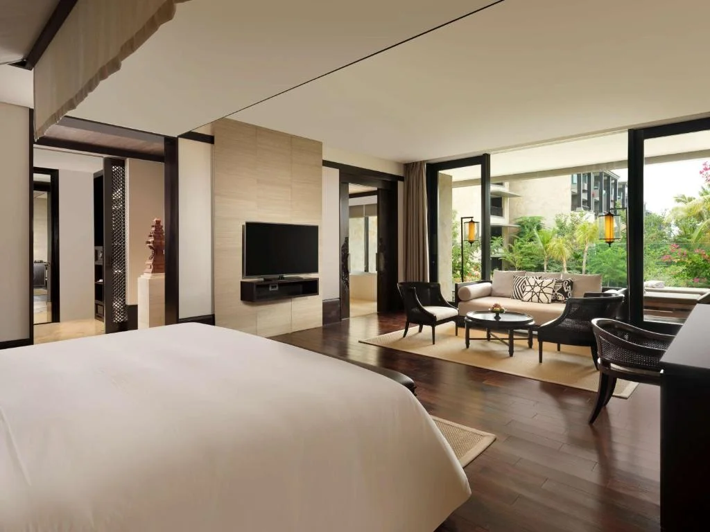 Cliff Private Pool Junior Suite